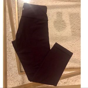 Lululemon Wunder Under Crop (Size 4)